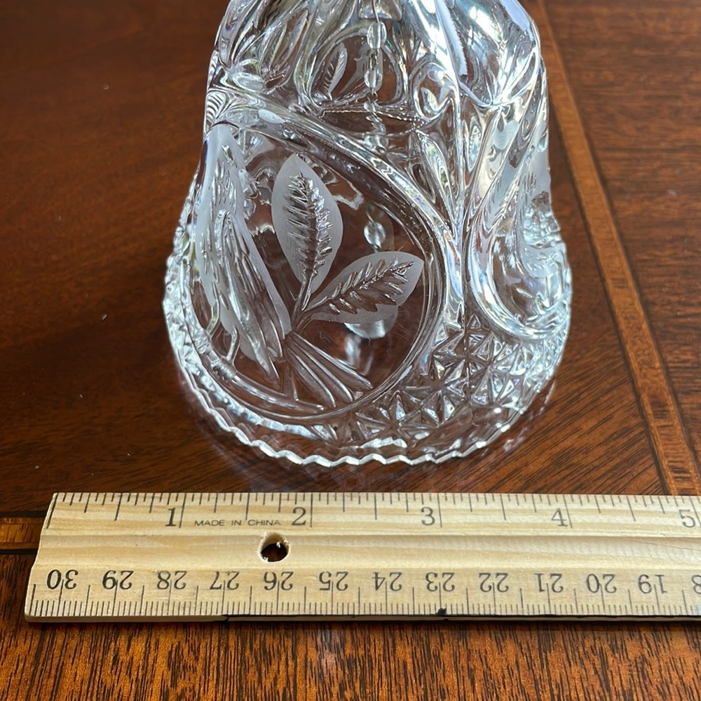 Hofbauer Byrdes crystal cut to clear red bell - Picture 7 of 8